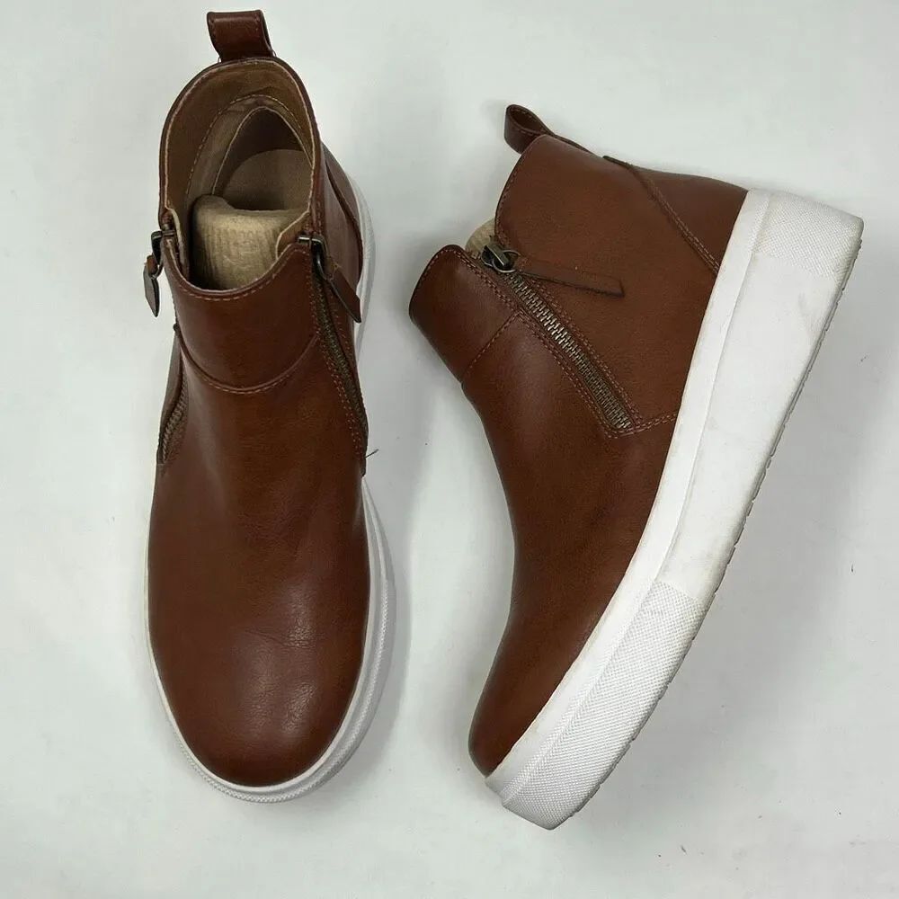 Yellow Box Erinn Ankle Boot Womens Sz 8.5 Tan Brown Side Zip Sneaker Chelsea